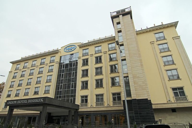 فندق أوريون بيشكيك المظهر الخارجي الصورة The headquarters of the National University of Lesotho